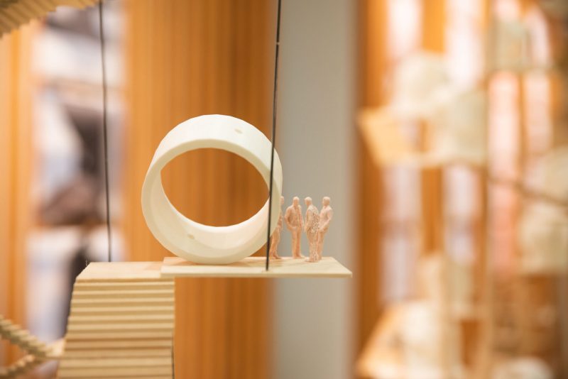 "Light and Shadow Instruments" and "Light-Observation Observation Towers": 1st-Year Lab Led by Madison Cook