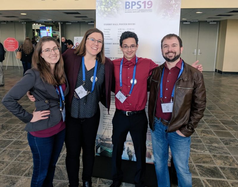 Alexa with other students and Dr. Lemkul at a conference